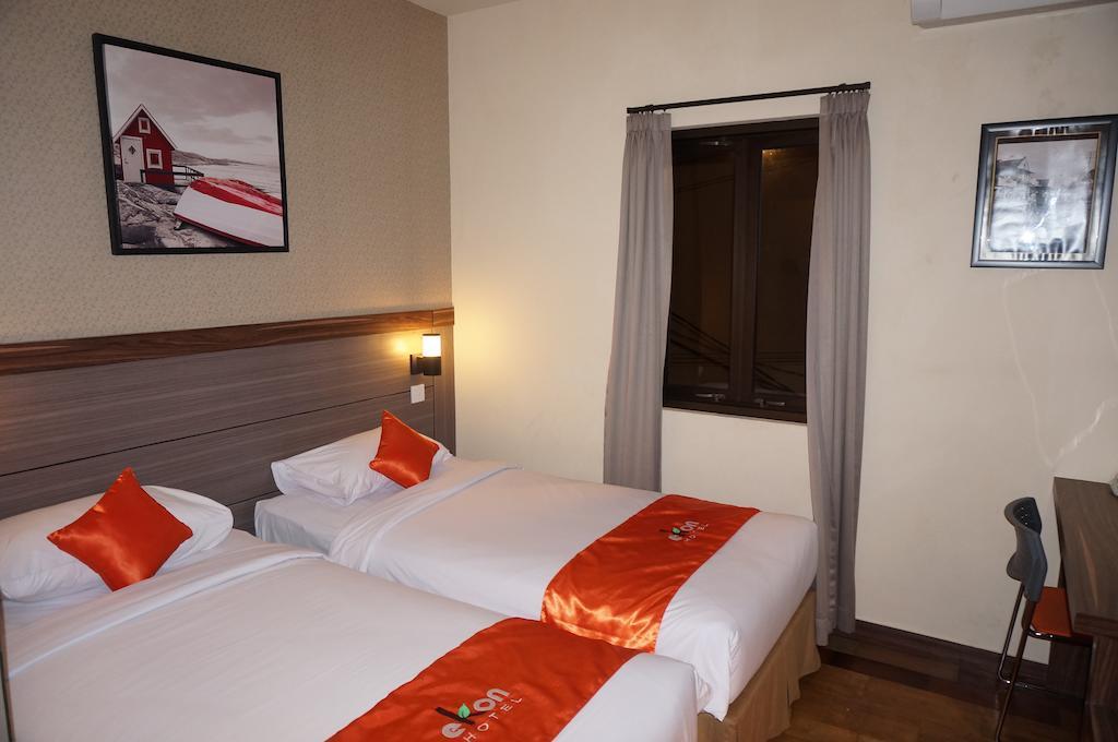 Ekon Hotel Yogyakarta Szoba fotó