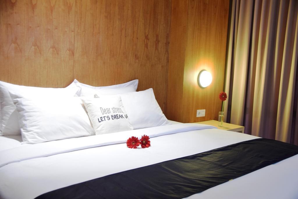 Ekon Hotel Yogyakarta Kültér fotó